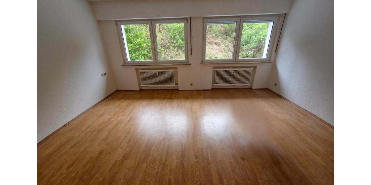 Etagenwohnung Reichshof - 3 Zimmer, 84 m&sup2;, 750&euro; | Angebot:27532791