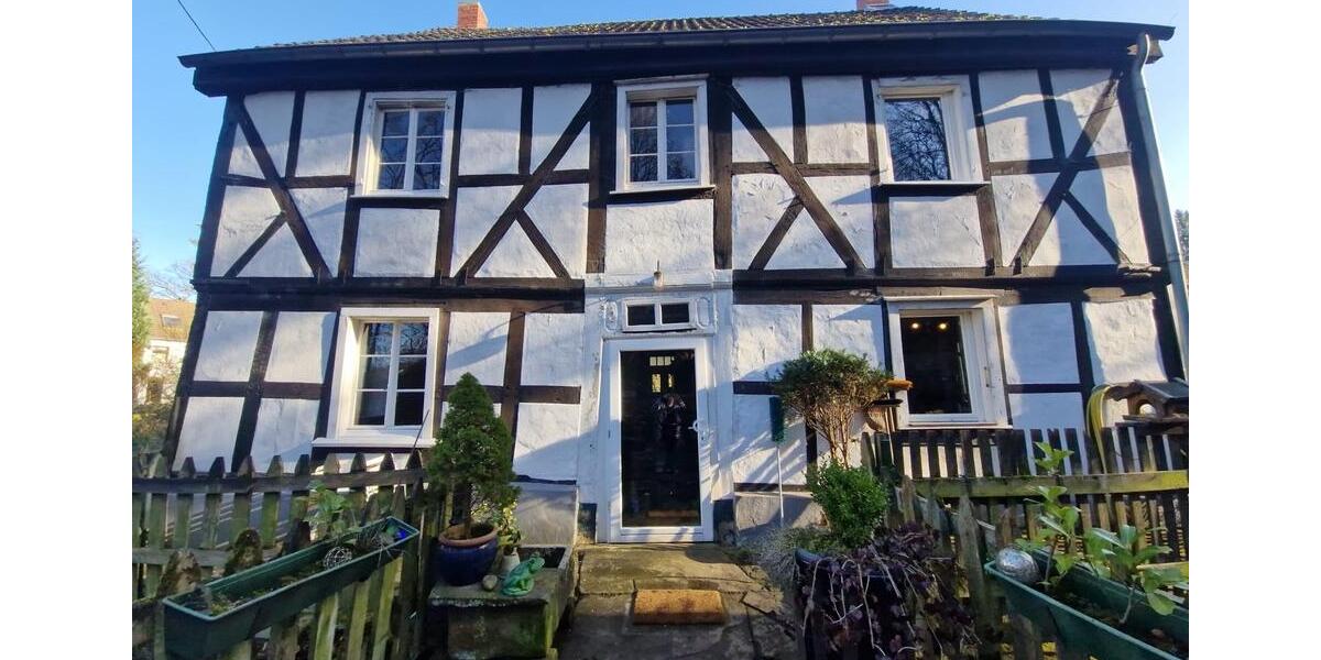 Einfamilienhaus Engelskirchen - 5 Zimmer, 20 m&sup2;, 350.000&euro; | Angebot:27096794