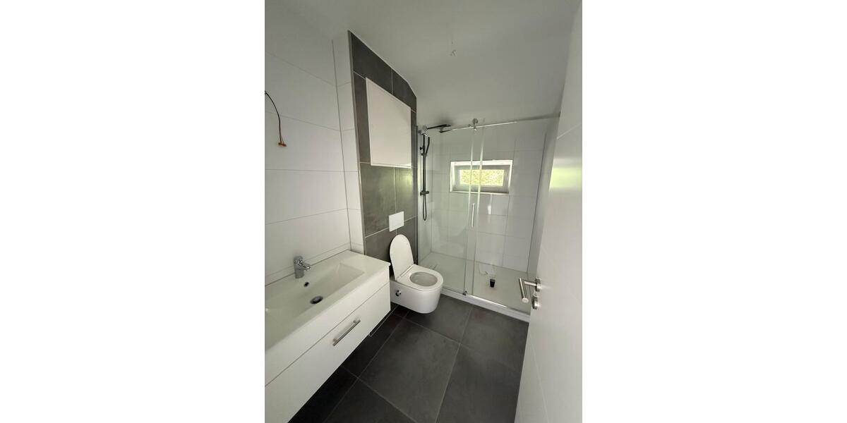 Dachgeschoßwohnung Engelskirchen - 4 Zimmer, 85 m&sup2;, 900&euro; | Angebot:27547849