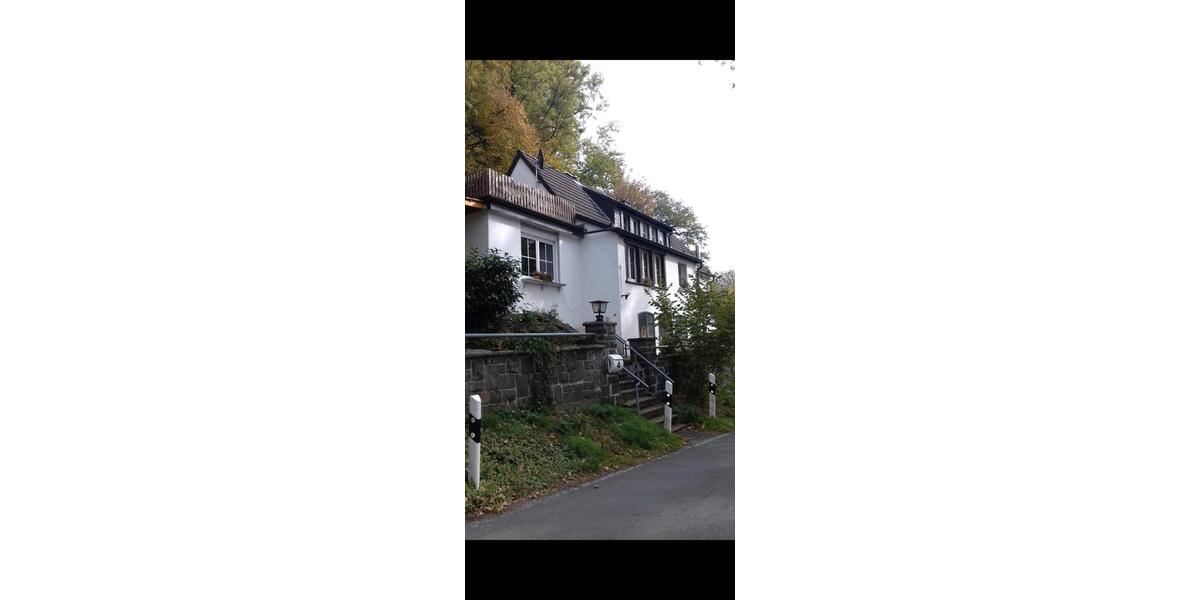Etagenwohnung Meinerzhagen - 4 Zimmer, 200 m&sup2;, 219.000&euro; | Angebot:26961053