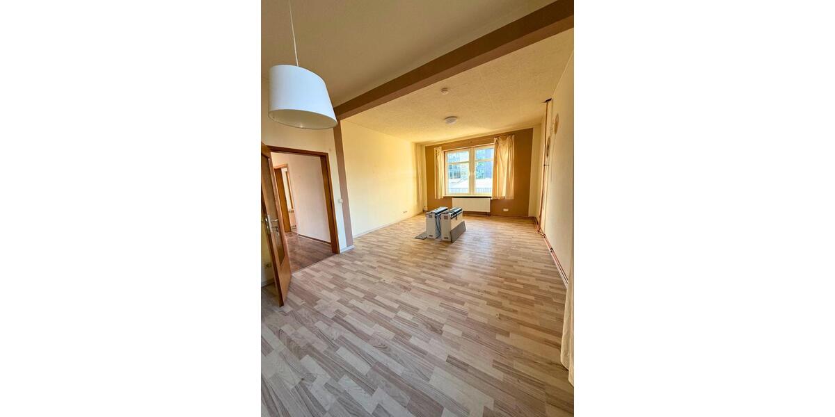 Etagenwohnung Meinerzhagen - 3 Zimmer, 100 m&sup2;, 1.000&euro; | Angebot:24330086