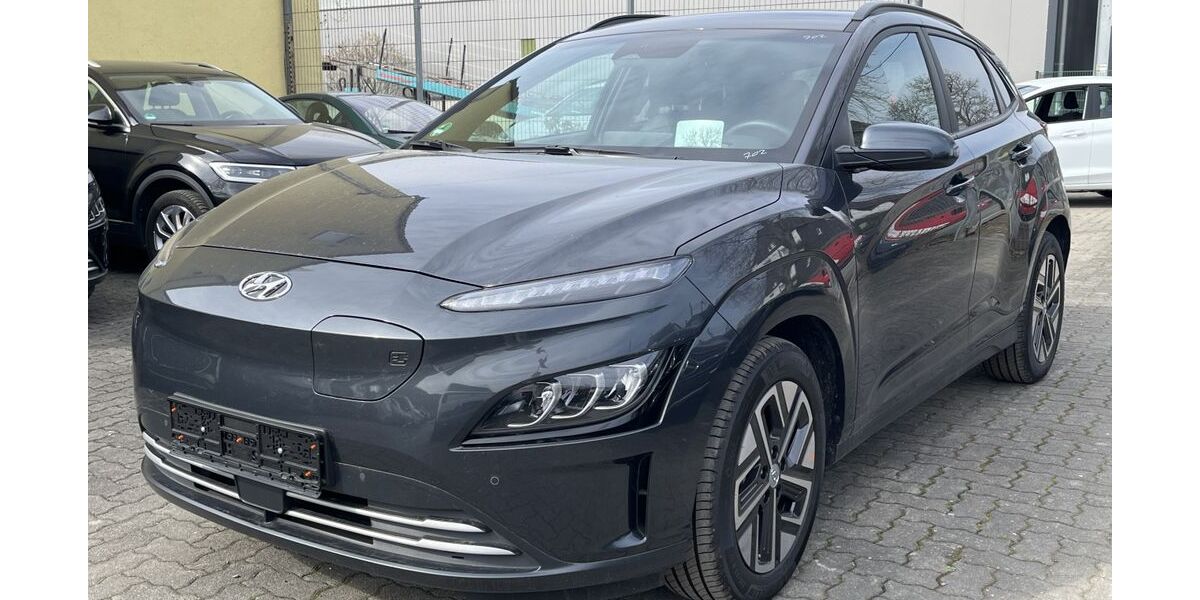 Hyundai KONA 23.597 km 26.000 &euro; Eitorf 53783