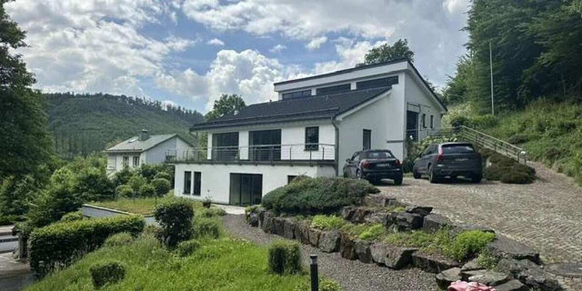 Einfamilienhaus Lüdenscheid Augustenthal - 4 Zimmer, 213 m&sup2;, 495.000&euro; | Angebot:26901243