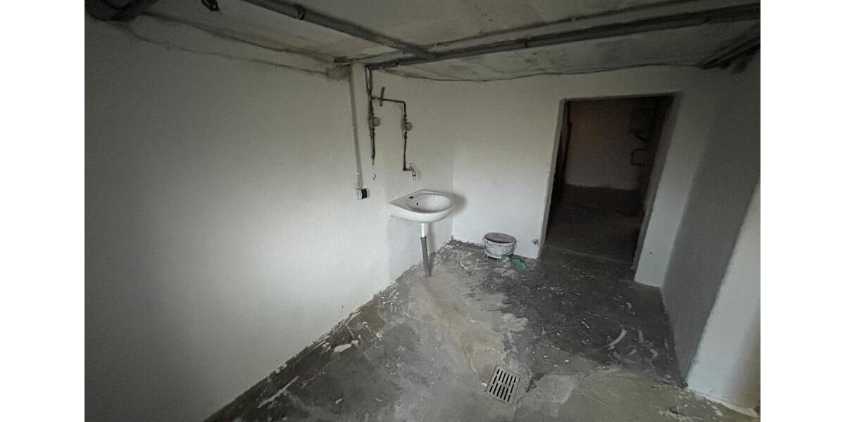 Reihenhaus Wissen - 7 Zimmer, 115 m&sup2;, 150.000&euro; | Angebot:26049997