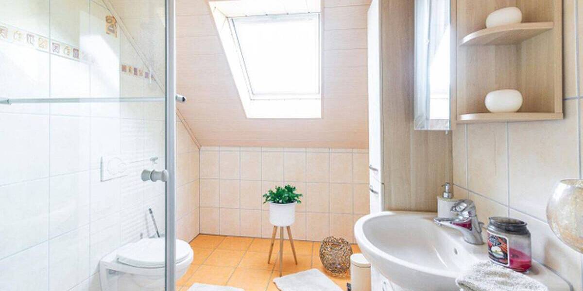 Einfamilienhaus Nordrhein-Westfalen - Waldbröl Rossenbach - 7 Zimmer, 187 m&sup2;, 530.000&euro; | Angebot:26064728