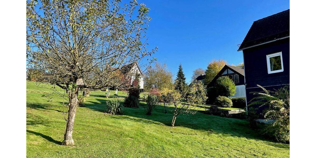 Mehrfamilienhaus, Wohnhaus Bergneustadt - 8 Zimmer, 176 m&sup2;, 260.000&euro; | Angebot:25691798