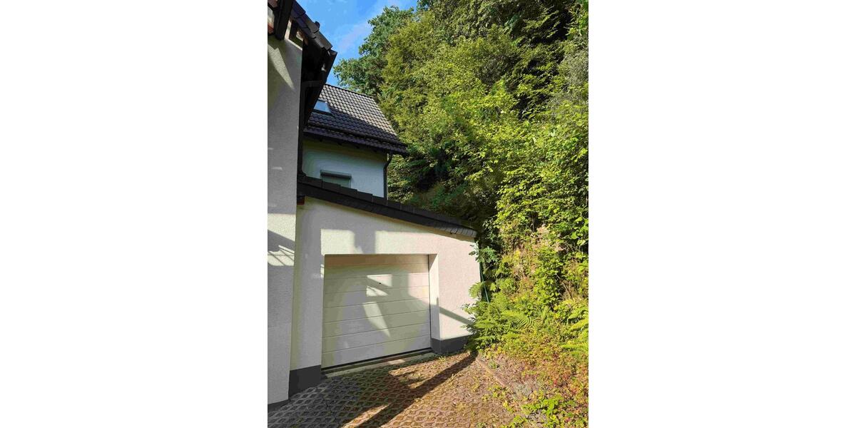 Einfamilienhaus Gummersbach Hepel - 10 Zimmer, 247 m&sup2;, 469.000&euro; | Angebot:27156477