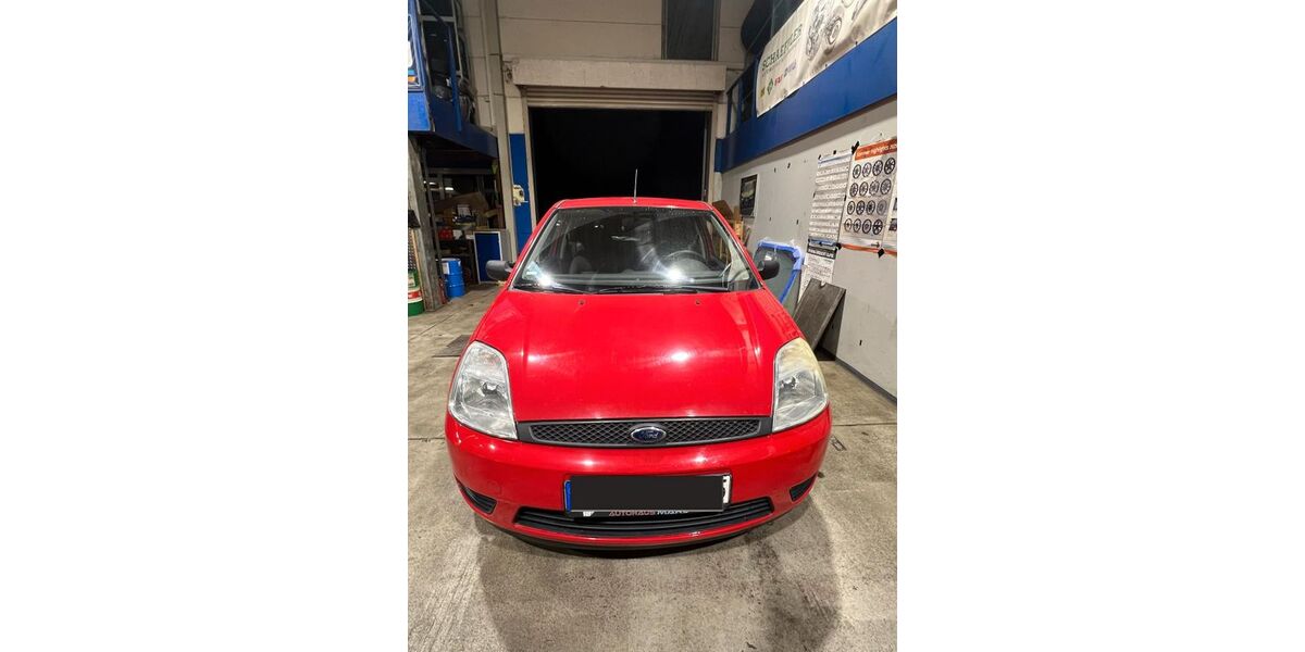 Ford Fiesta 255.000 km 1.699 &euro; GUMMERSBACH 51643