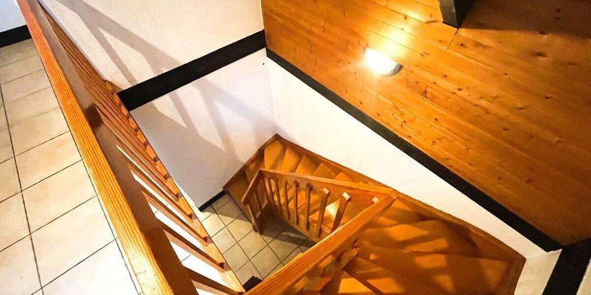 Einfamilienhaus Wiehl - 4 Zimmer, 152 m&sup2;, 349.000&euro; | Angebot:25796901