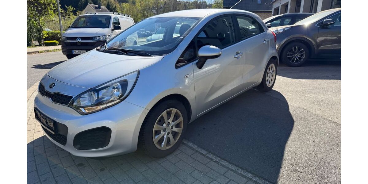 Kia Rio 143.200 km 5.800 &euro; Lüdenscheid 58515