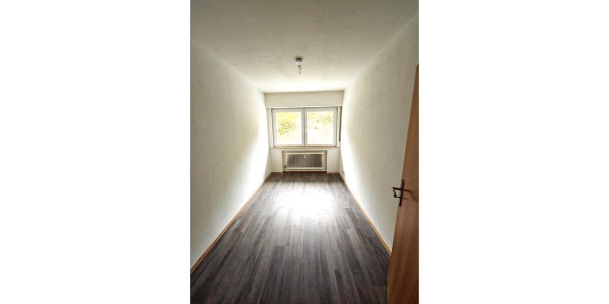 Etagenwohnung Reichshof - 3 Zimmer, 84 m&sup2;, 750&euro; | Angebot:27532791
