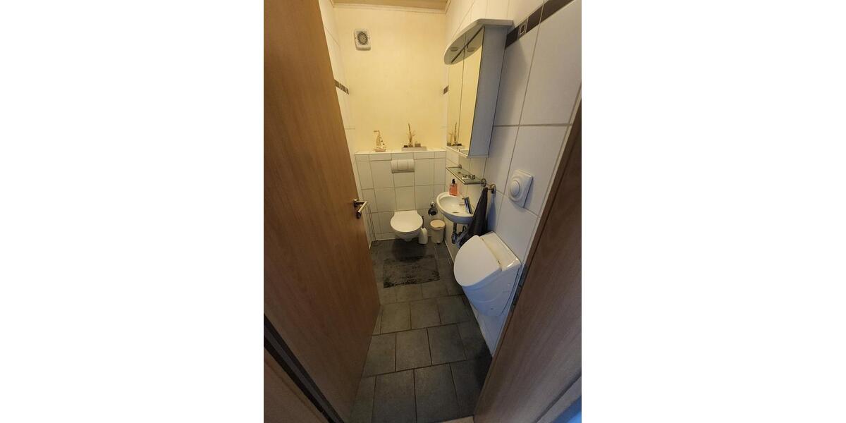 Etagenwohnung Wiehl - 4.5 Zimmer, 110 m&sup2;, 1.000&euro; | Angebot:27586591