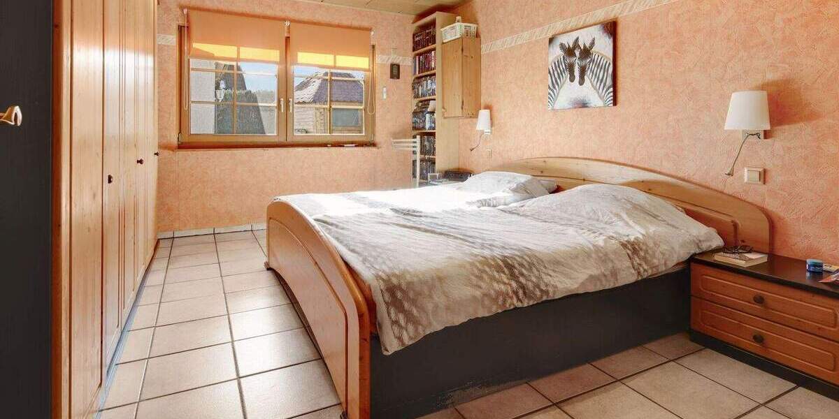 Einfamilienhaus Gummersbach Bredenbruch - 4 Zimmer, 150 m&sup2;, 419.000&euro; | Angebot:25694656