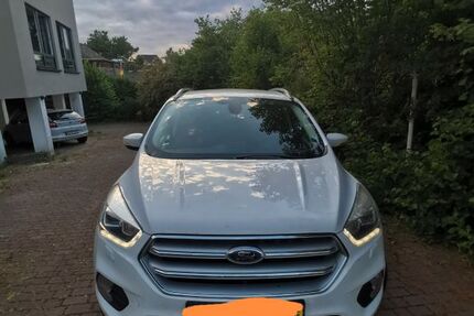 Ford Kuga 105.236 km 15.750 &euro; Olpe 57462