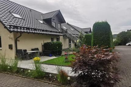 Wohnung Bergneustadt - 3 Zimmer, 85 m&sup2;, 900&euro; | Angebot:25221209