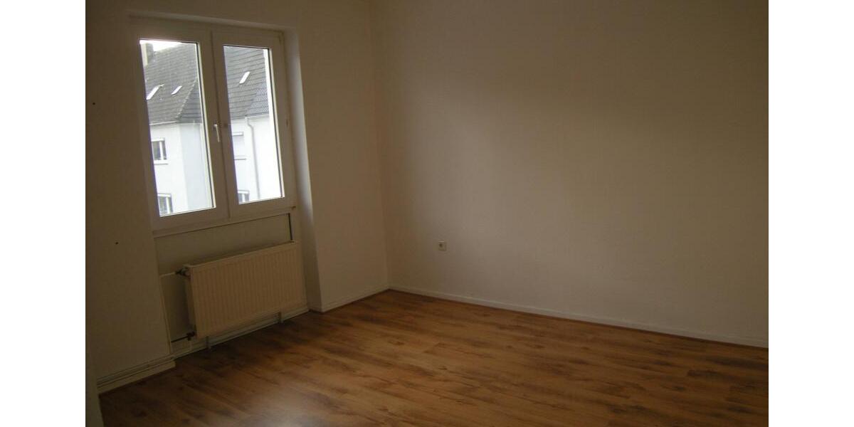 Etagenwohnung Hückeswagen - 2 Zimmer, 54 m&sup2;, 590&euro; | Angebot:26675483