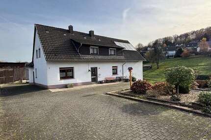 Haus Lindlar - 15 Zimmer, 208 m&sup2;, 495.000&euro; | Angebot:26956012