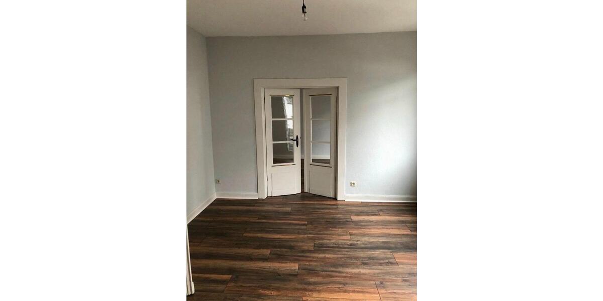 Dachgeschoßwohnung Overath - 4 Zimmer, 90 m&sup2;, 875&euro; | Angebot:25842768