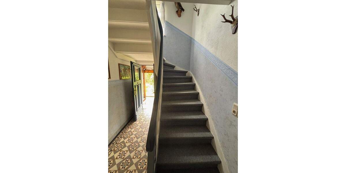 Etagenwohnung Wiehl Börnhausen - 4 Zimmer, 155 m&sup2;, 259.000&euro; | Angebot:25770381