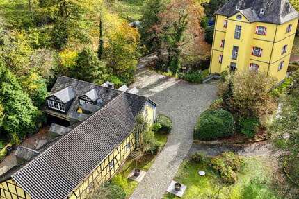 Haus Eitorf - 21 Zimmer, 570 m&sup2;, 1.875.000&euro; | Angebot:24148779