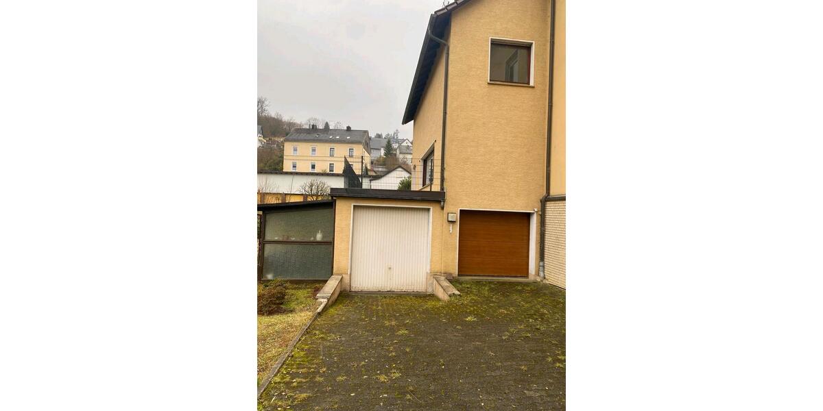 Doppelhaushälfte Werdohl - 7 Zimmer, 190 m&sup2;, 199.500&euro; | Angebot:27156476