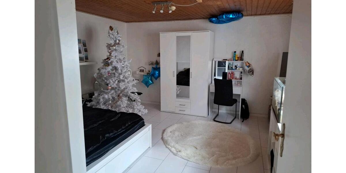 Maisonettenwohnung Wiehl - 5 Zimmer, 125 m&sup2;, 1.400&euro; | Angebot:27567523