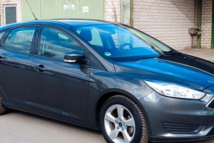 Ford Focus 15.036 km 8.800 &euro; Overath bei Köln 51491