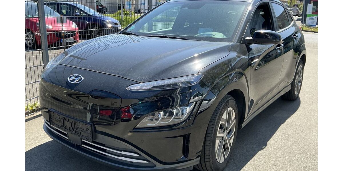 Hyundai KONA 26.535 km 26.900 &euro; Eitorf 53783
