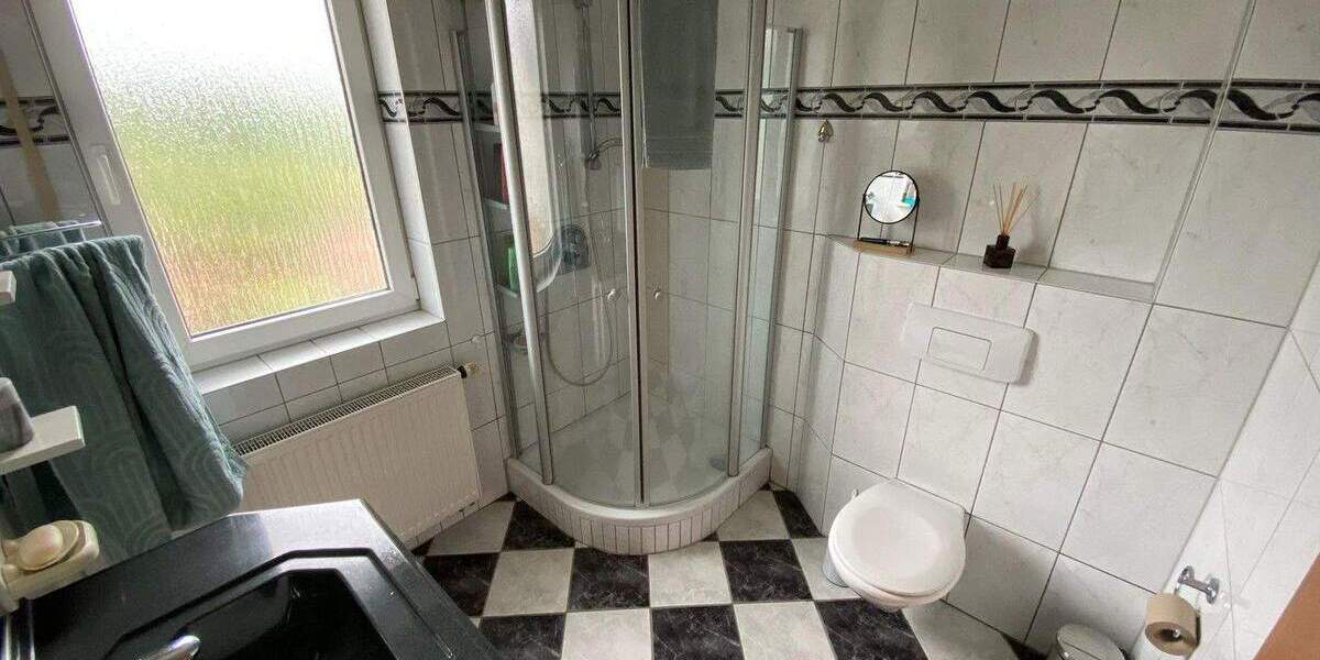 Einfamilienhaus Waldbröl - 6 Zimmer, 126 m&sup2;, 399.000&euro; | Angebot:25724184