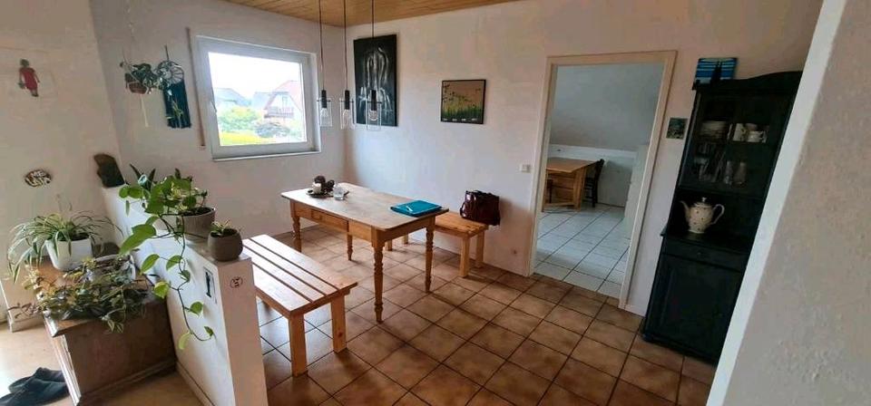 Dachgeschoßwohnung Ruppichteroth - 3.5 Zimmer, 106 m&sup2;, 240.000&euro; | Angebot:26545172
