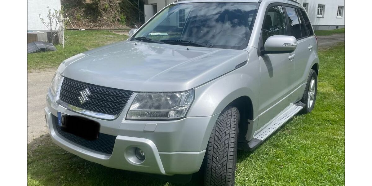 Suzuki Grand Vitara 105.850 km 7.900 &euro; Olpe 57462