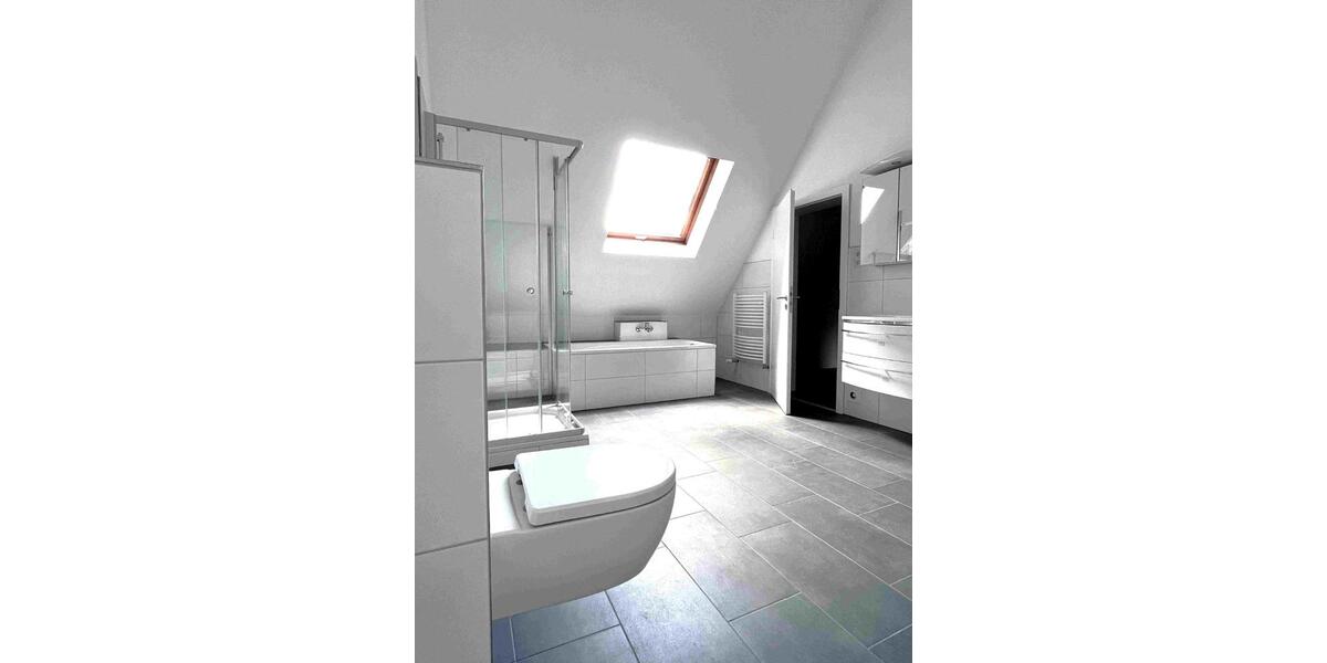 Einfamilienhaus Gummersbach Hepel - 10 Zimmer, 247 m&sup2;, 499.000&euro; | Angebot:25793023