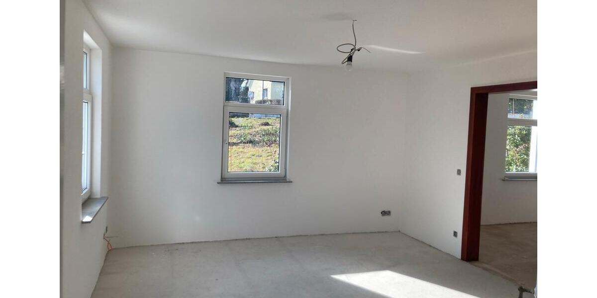 Einfamilienhaus Lindlar - 5 Zimmer, 130 m&sup2;, 1.350&euro; | Angebot:25647281