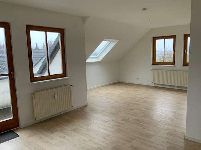 Etagenwohnung Gummersbach Reininghausen - 2.5 Zimmer, 66 m&sup2;, 391&euro; | Angebot:26098472
