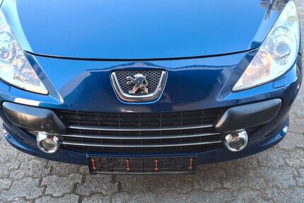 Peugeot 307 122.000 km 5.555 &euro; Wiehl 51674