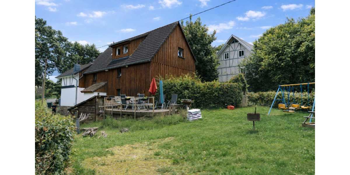Mehrfamilienhaus, Wohnhaus Waldbröl - 145.000&euro; | Angebot:25932240