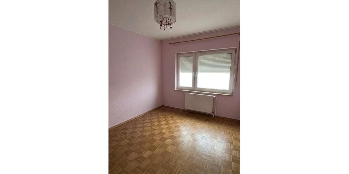 Erdgeschoßwohnung Wiehl - 3 Zimmer, 90 m&sup2;, 640&euro; | Angebot:27583748