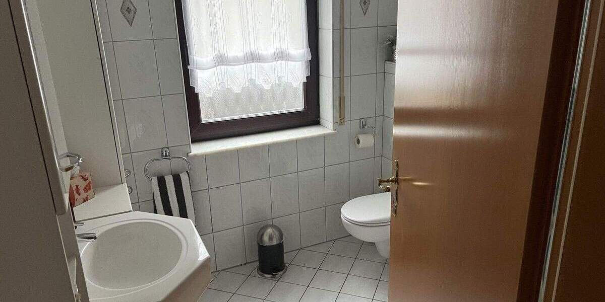 Einfamilienhaus Etzbach - 4 Zimmer, 140 m&sup2;, 420.000&euro; | Angebot:25797713