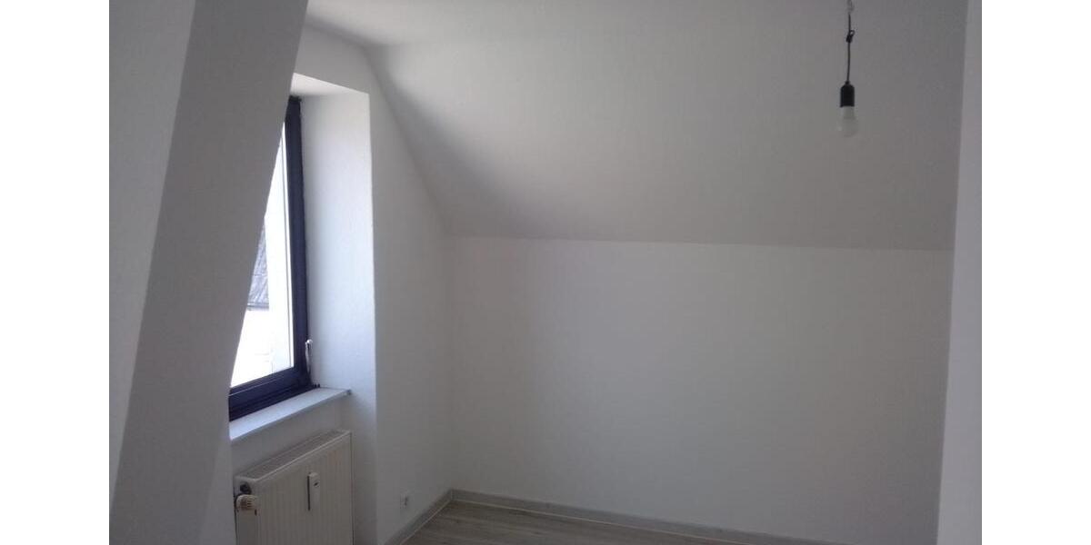 Dachgeschoßwohnung Lüdenscheid - 2 Zimmer, 46 m&sup2;, 270&euro; | Angebot:26548234