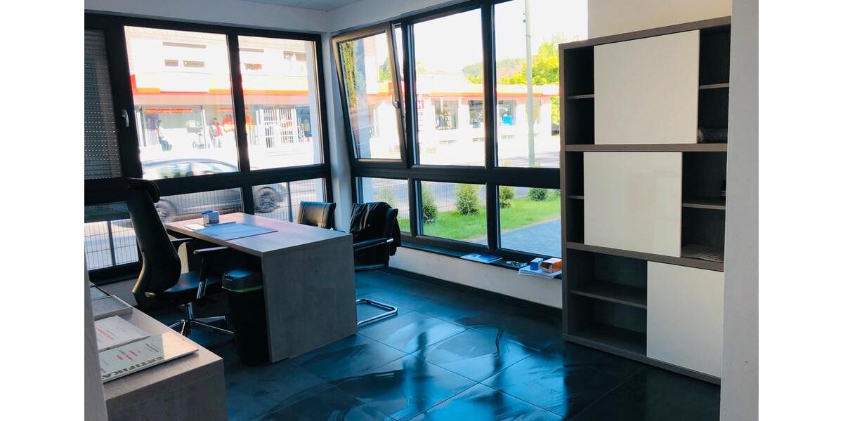 Gewerbeobjekt Gummersbach Berstig Süd - 2.200&euro; | Angebot:24695816