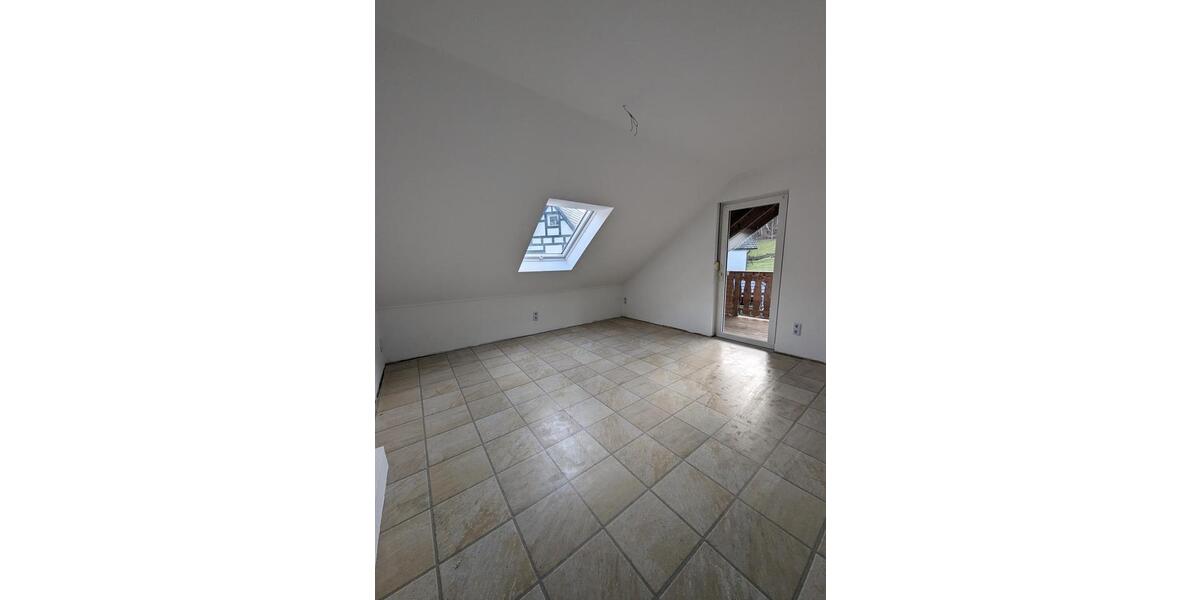 Etagenwohnung Attendorn - 4 Zimmer, 100 m&sup2;, 750&euro; | Angebot:25857344