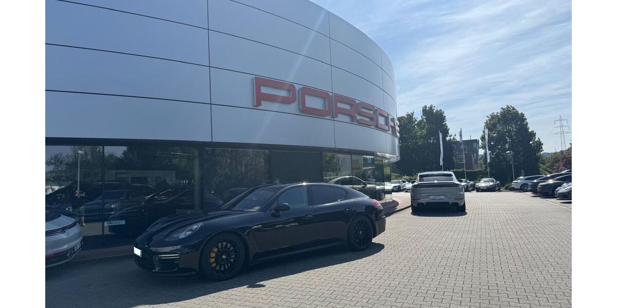 Porsche Panamera 77.000 km 59.000 &euro; Schalksmühle 58579