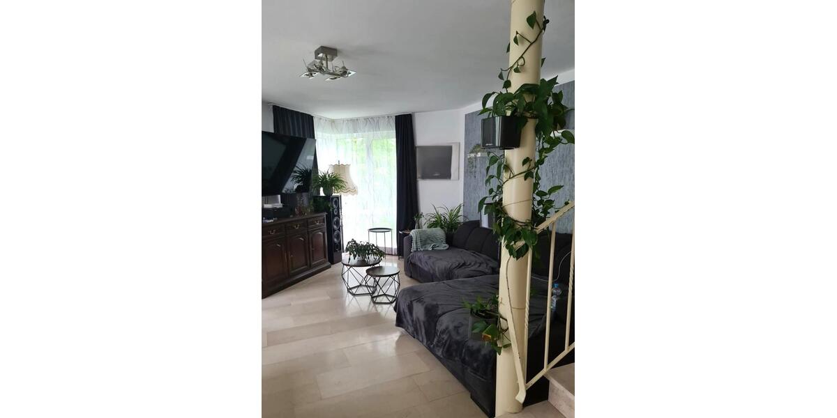 Doppelhaushälfte Reichshof - 5 Zimmer, 126 m&sup2;, 733&euro; | Angebot:27615087