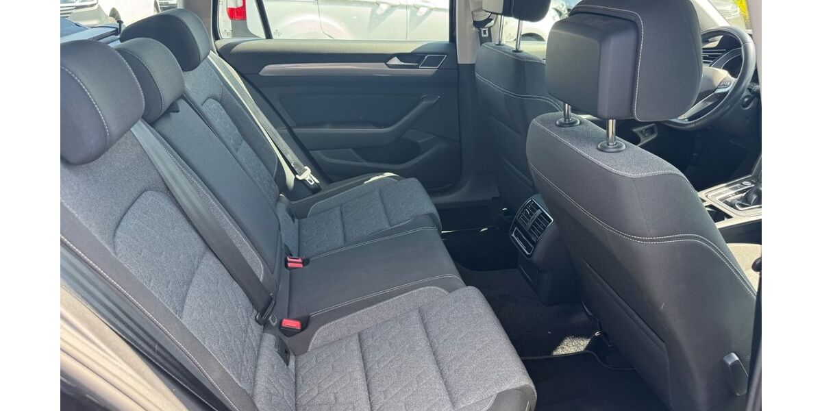 VW Passat 66.549 km 25.499 &euro; Wipperfürth 51688