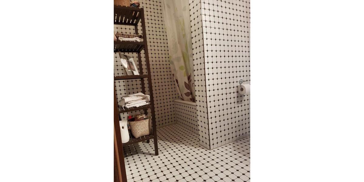Dachgeschoßwohnung Gummersbach Berstig Süd - 3 Zimmer, 80 m&sup2;, 760&euro; | Angebot:26441258