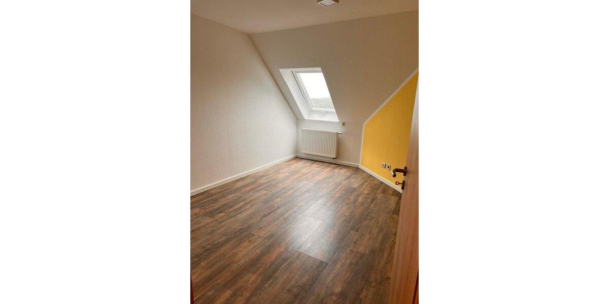 Dachgeschoßwohnung Nümbrecht - 3 Zimmer, 99 m&sup2;, 499.000&euro; | Angebot:27290666