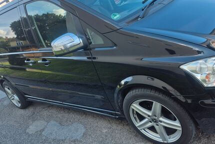 Mercedes-Benz Viano 270.000 km 14.000 &euro; Bergneustadt 51702
