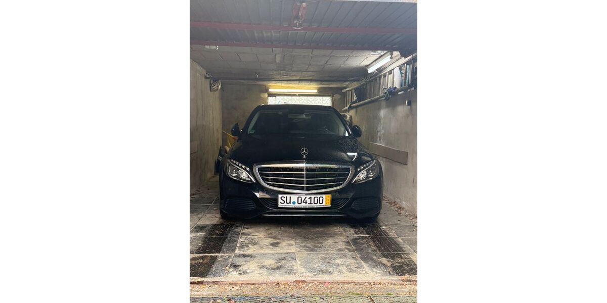 Mercedes-Benz C 220 146.000 km 18.000 &euro; Windeck 51570