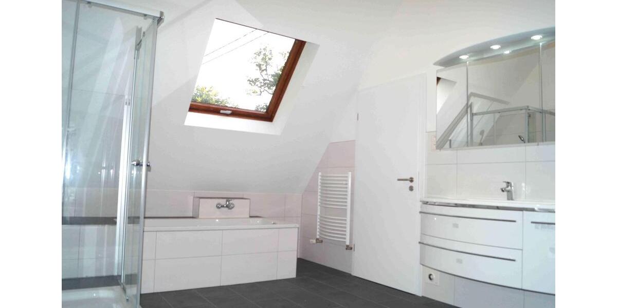 Einfamilienhaus Gummersbach Hepel - 10 Zimmer, 247 m&sup2;, 469.000&euro; | Angebot:27156477