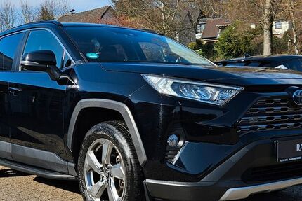 Toyota RAV 4 93.000 km 24.900 &euro; Overath 51491